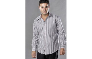 我有一件外觀比較成熟的襯衫,發(fā)現(xiàn)目前衣服里沒有能夠搭配的,求達人推薦,下面圖片中的那款