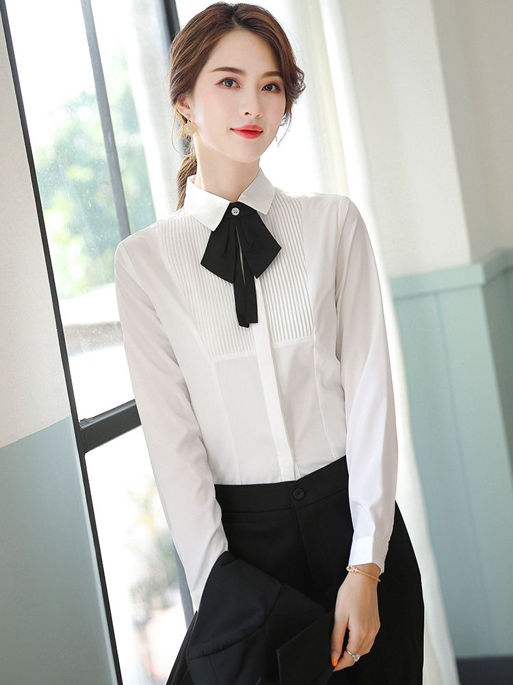 2025春秋必備!這件白襯衫也太顯氣質了吧!